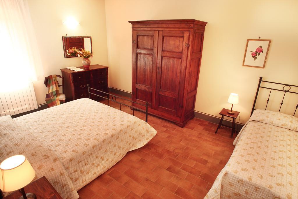 Villa Agriturismo Il Poggione Montalcino Zimmer foto