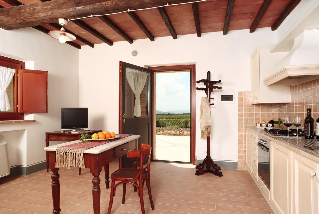 Villa Agriturismo Il Poggione Montalcino Zimmer foto